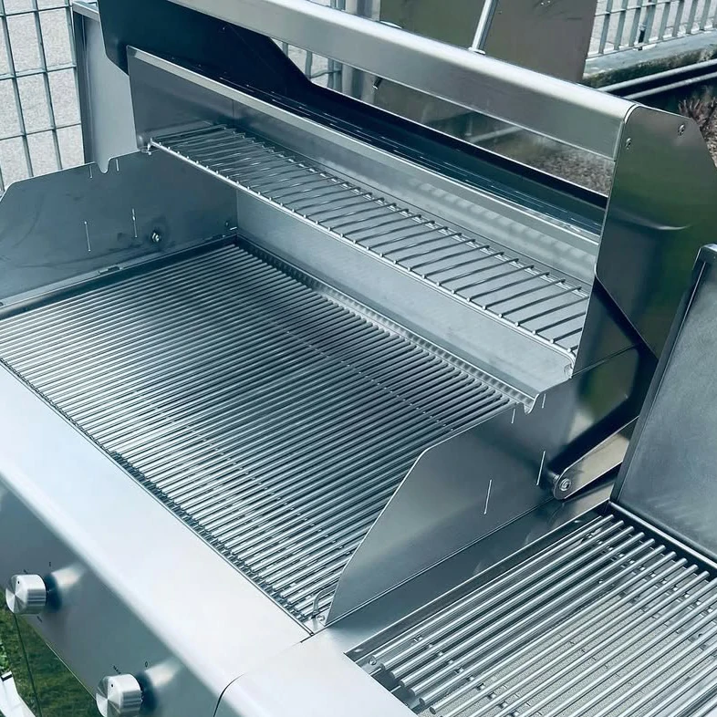 Barbecue a gas Fry Top 750 Basic da appoggio 4 bruciatori griglia tondino