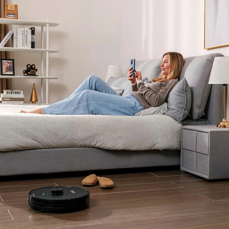 Robot aspirapolvere lavapavimenti T-Bot Pro 4000 - Trisa