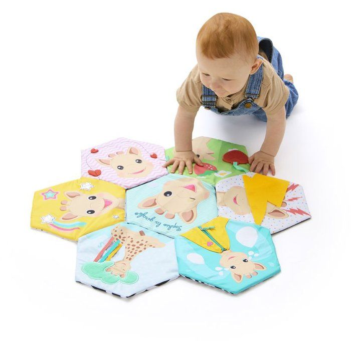 Libro di attivit� e tappetino da gioco - Sophie la giraffa - 7 emozioni - Texture varie - Bianco e nero su entrambi i lati