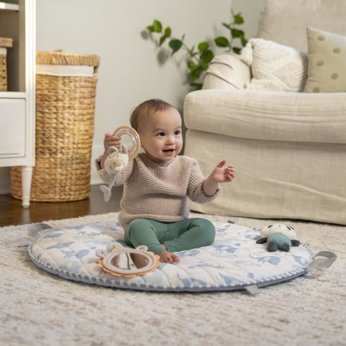 Tappetino da gioco pieghevole per bambini INGENUITY Cosy Spot Elephant, cuscino reversibile, arco da gioco in legno, specchio e giocattoli sensoriali per bambini