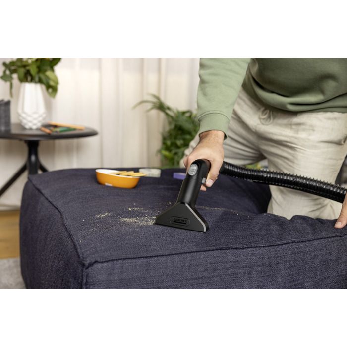 Karcher SE 4 shampooer - aspirapolvere estrattore-iniettore - Potenza 1000W - doppio serbatoio 2x4L - smacchiatore per tappeti