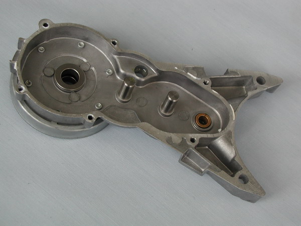 SCATOLA INGRANAGGI INF. foro diam. 14 mm