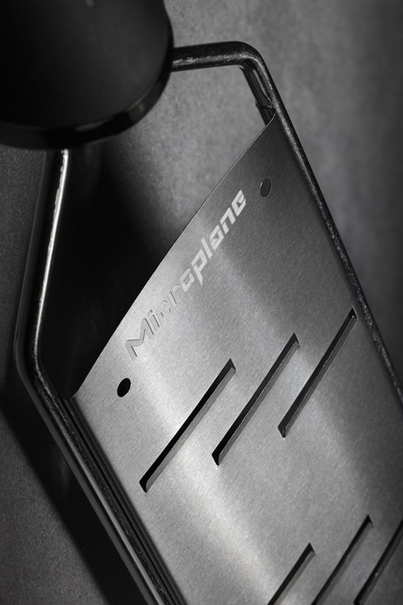 Grattugia lame scaglie grandi nera