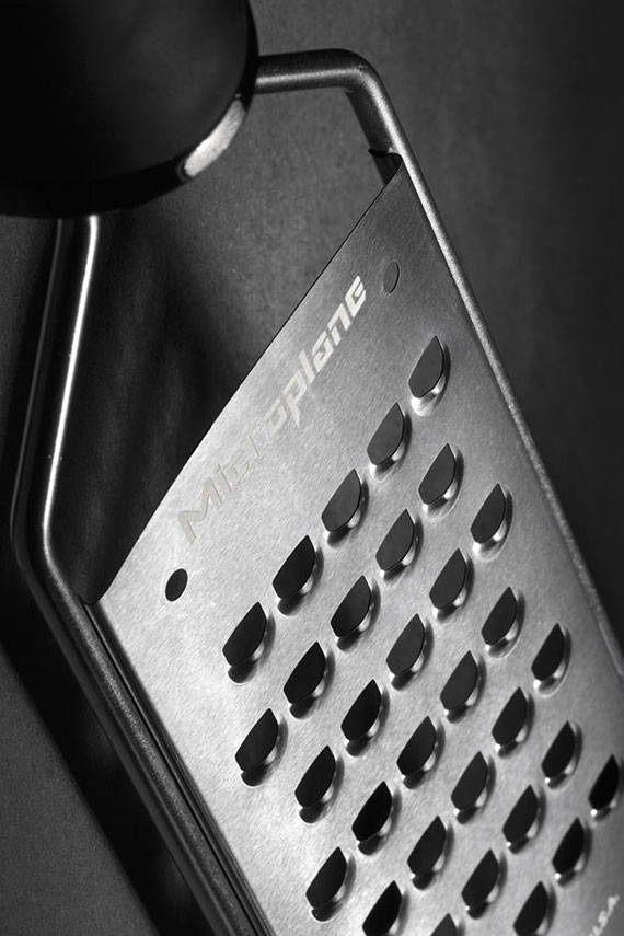 Grattugia lama ultra spessa nera