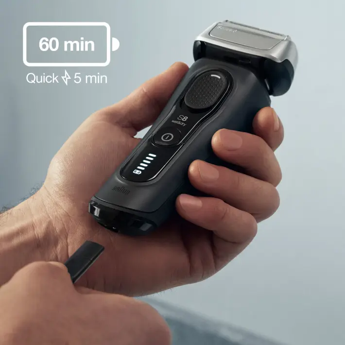 Rasoio elettrico Braun Serie 8 8413s Wet & Dry