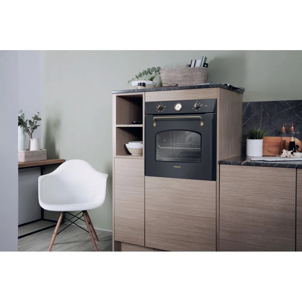 Forno ad incasso Hotpoint autopulente FIT 804 H AN HA