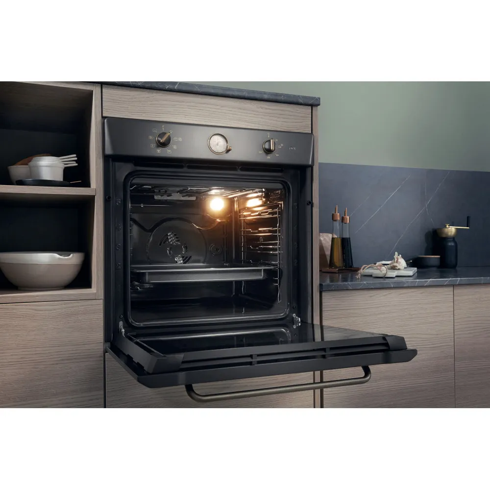 Forno ad incasso Hotpoint autopulente FIT 804 H AN HA