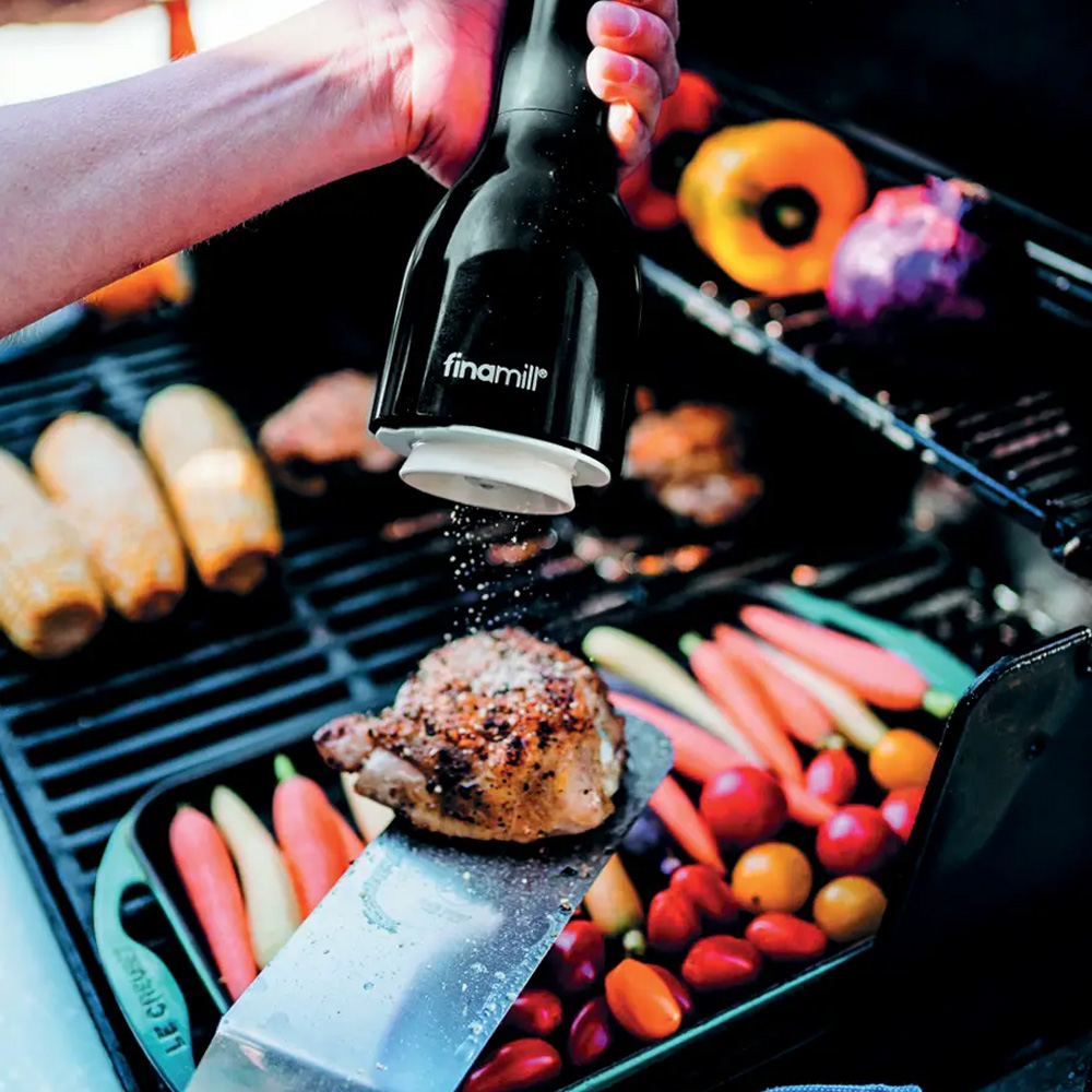 Macina spezie elettrico a ricarica USB Finamill Midnight Black con 2 contenitori