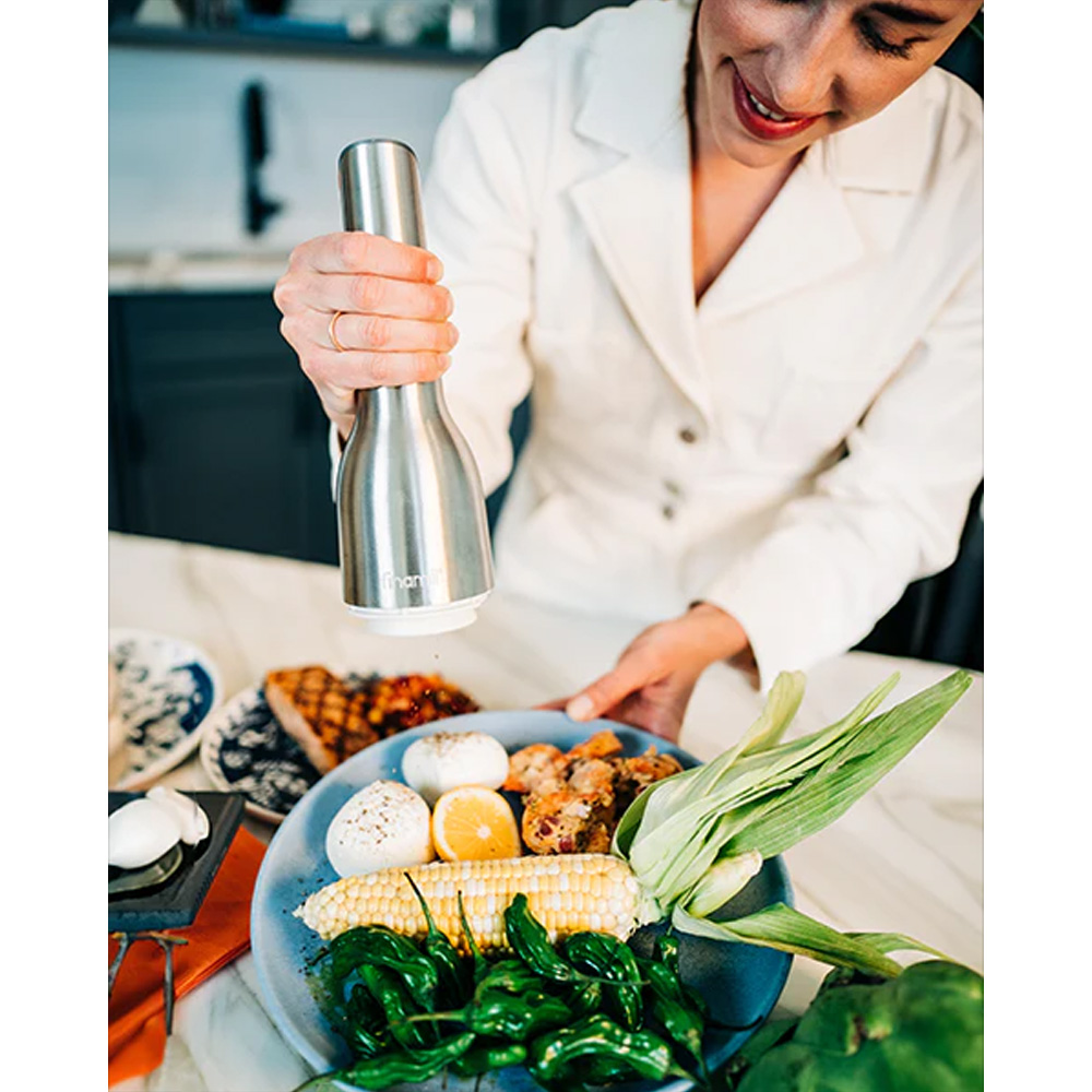 Macina spezie elettrico a ricarica USB Finamill acciaio inossidabile con 2 contenitori