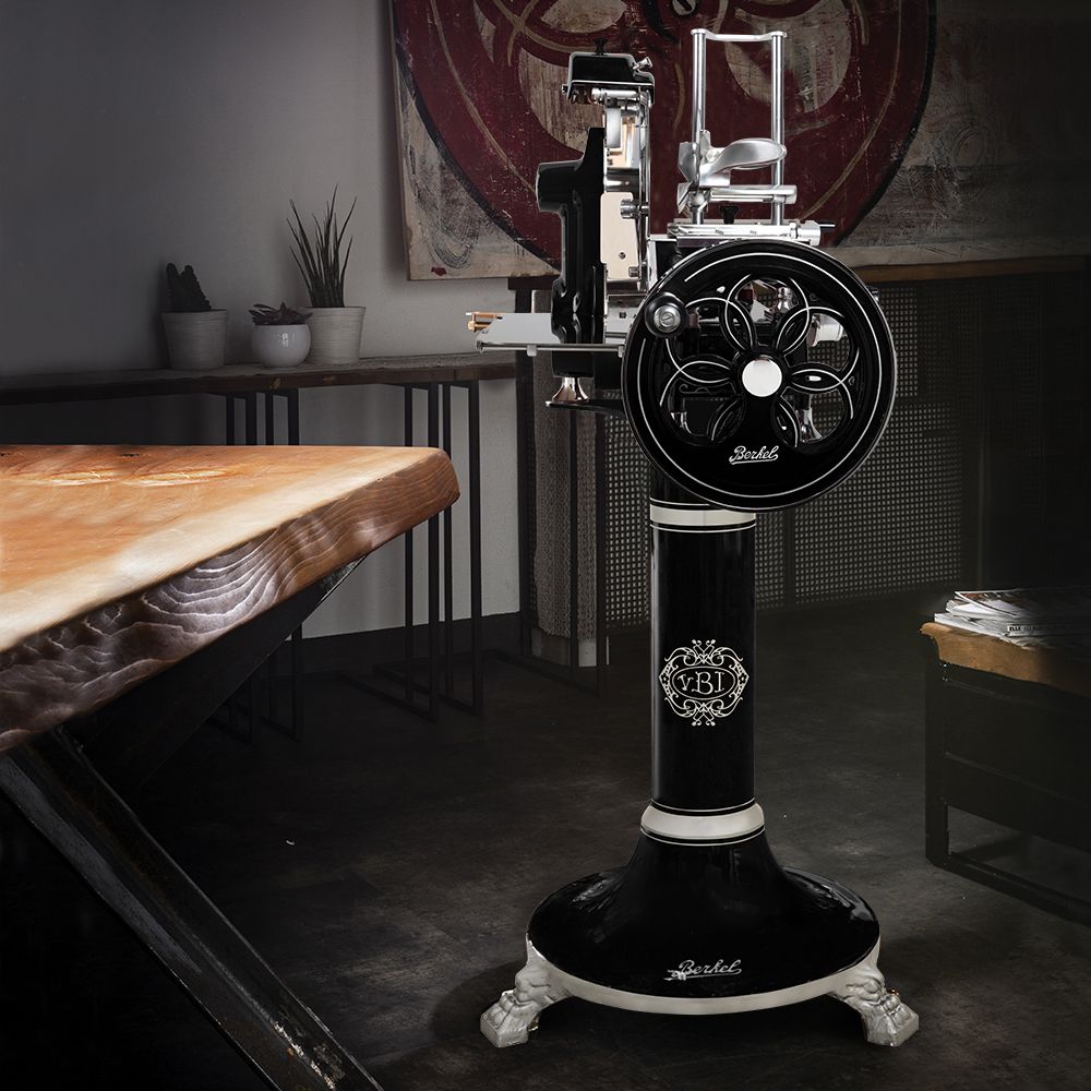Piedistallo per affettatrice Berkel B2 nero