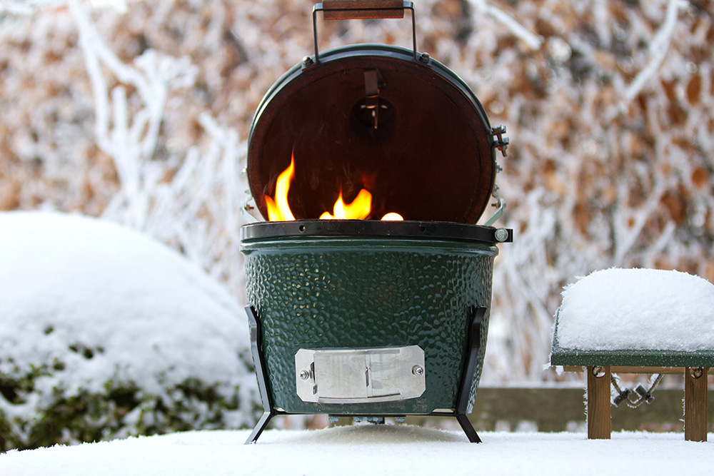 Big Green Egg Mini barbecue portatile a carbonella